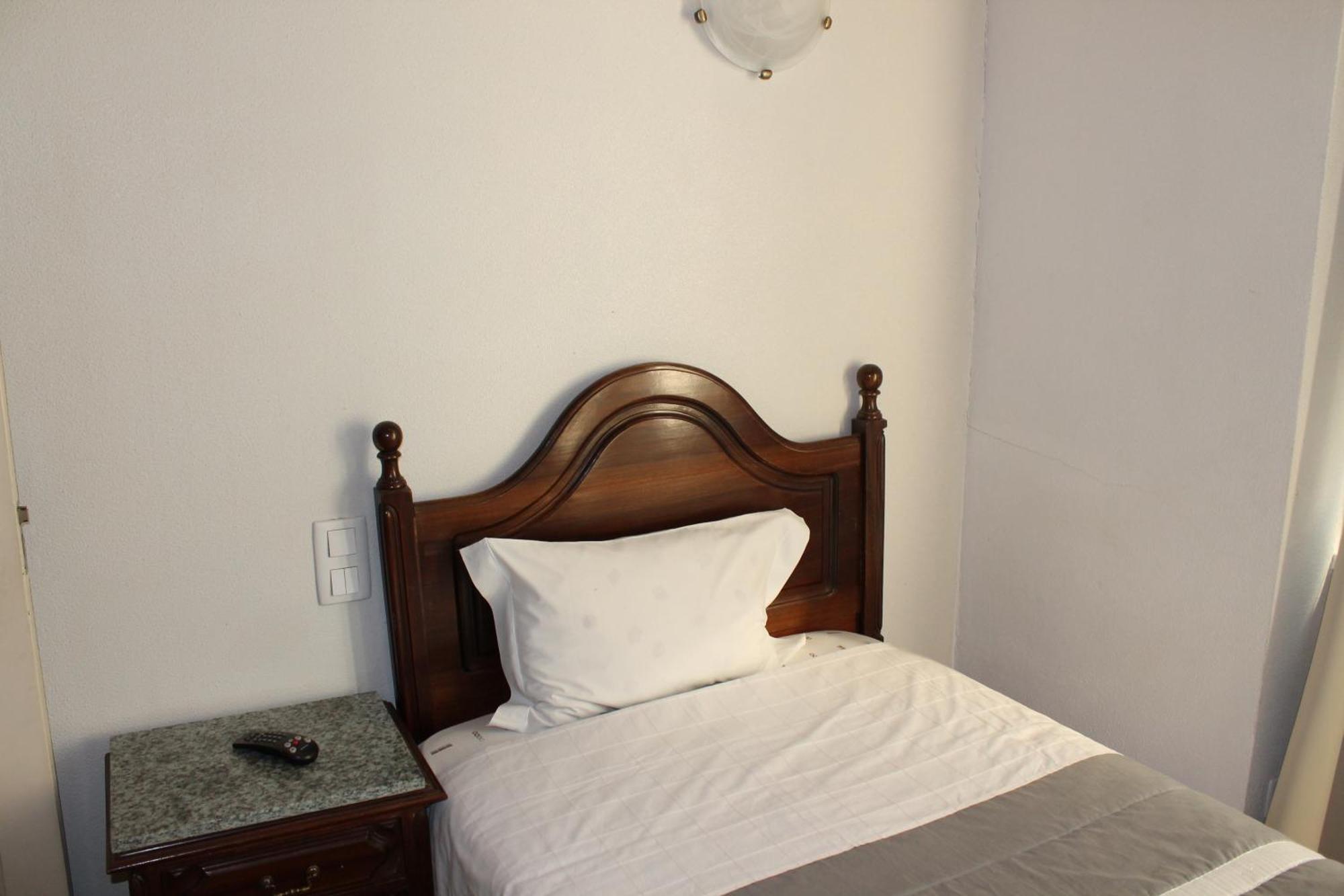 Residencia Vale Formoso Hotel Porto Room photo